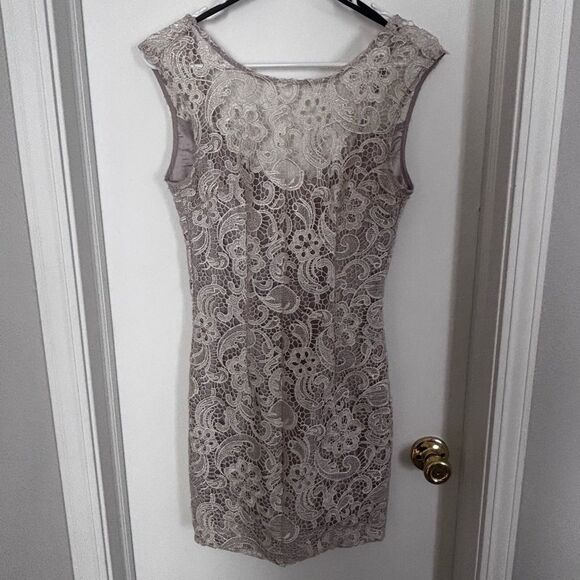 Bebe Women's Elegant Lace Ivory Cocktail, formal, mini Dress size Xs - Picture 1 of 7
